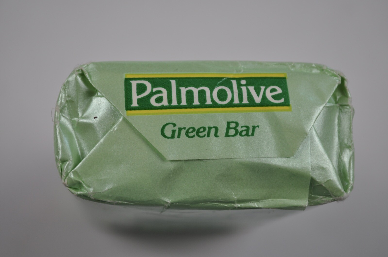 Vintage Palmolive Green Bar 4.75 Oz. Softly Scented Made in USA