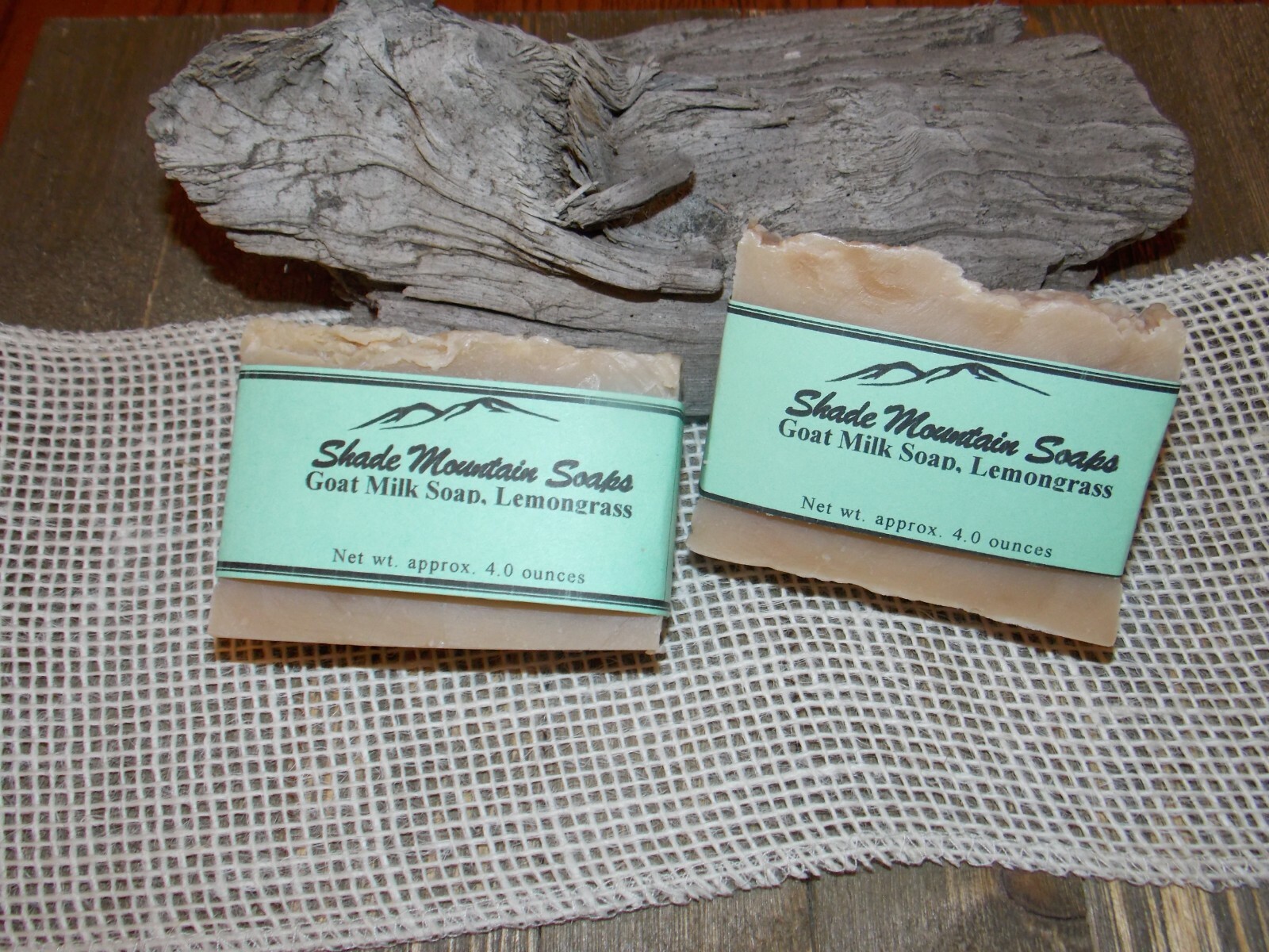 Goat Milk Soap Homemade / Handmade Moisturizing – 4 oz bar – Lemongrass