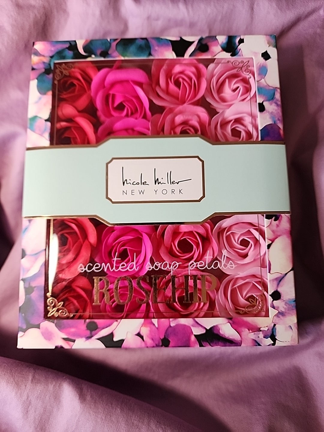 Scented Soap Petals, ROSEHIP. By Nicole Miller/NewYork. Reds & Pinks rose buds