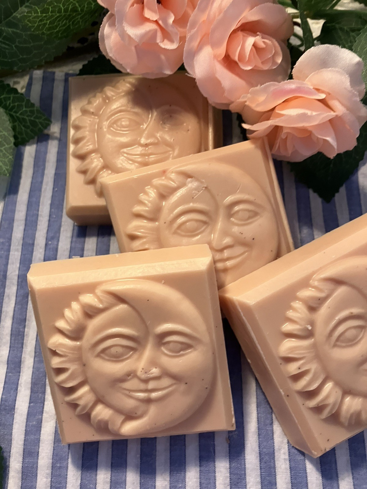 Handmade Glycerin/Goatmilk Soap~Organic Natural Oils~PINEAPPLE MANGO COCONUT~3oz
