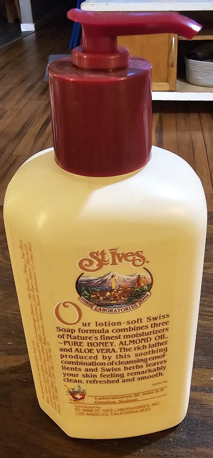 Vintage St Ives Swiss Soap Hand Body Liquid Lot Of 4 16fl oz 1988 New
