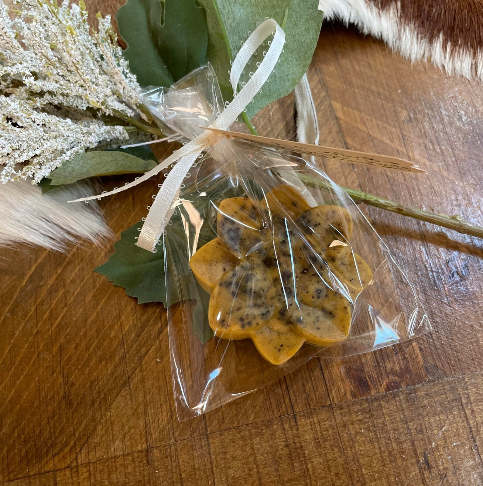 Handmade soap (You choose your scent)