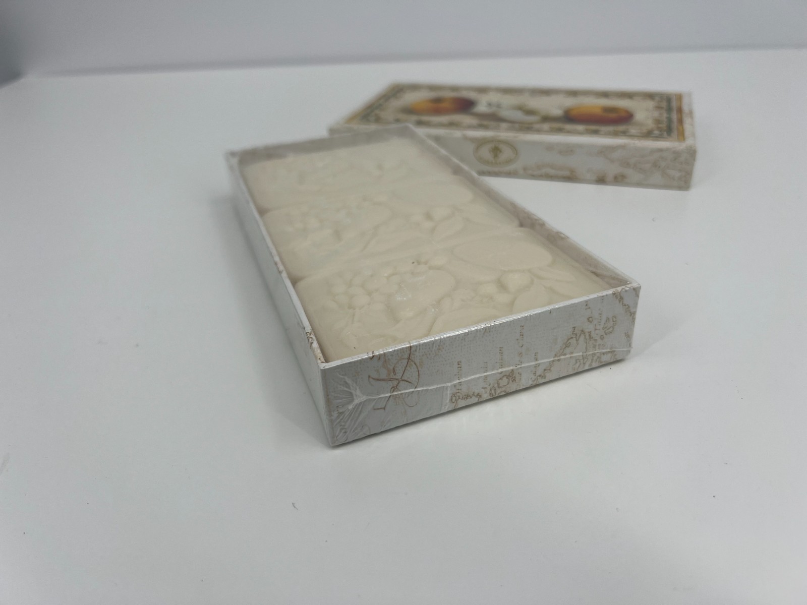 Saponificio Artigianale Fiorentino Handmade Italian Soap Gift 3 x 4.40 oz