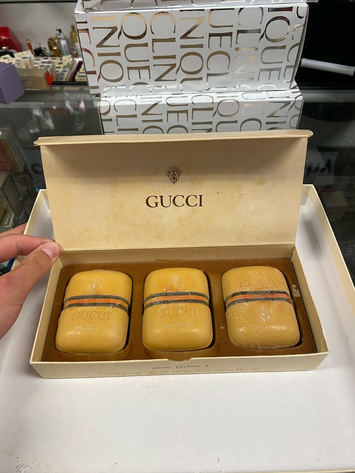 Gucci Savon Parfum Perfumed Soap 3 Cakes Soap (4 fl oz each)