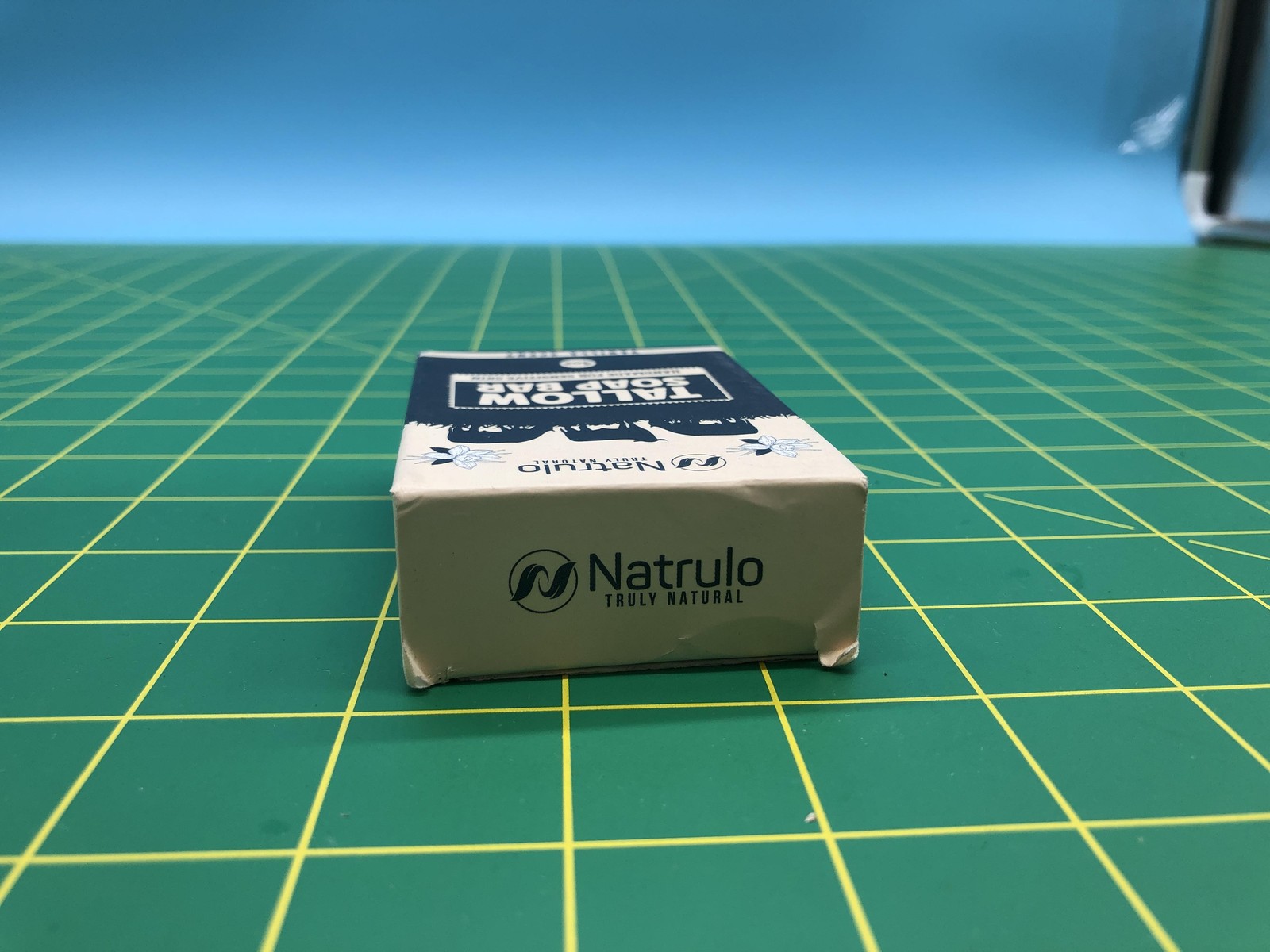 Natrulo Tallow Soap Bar Vanilla Scent 4oz Blue Natural Sensitive Skin USA New