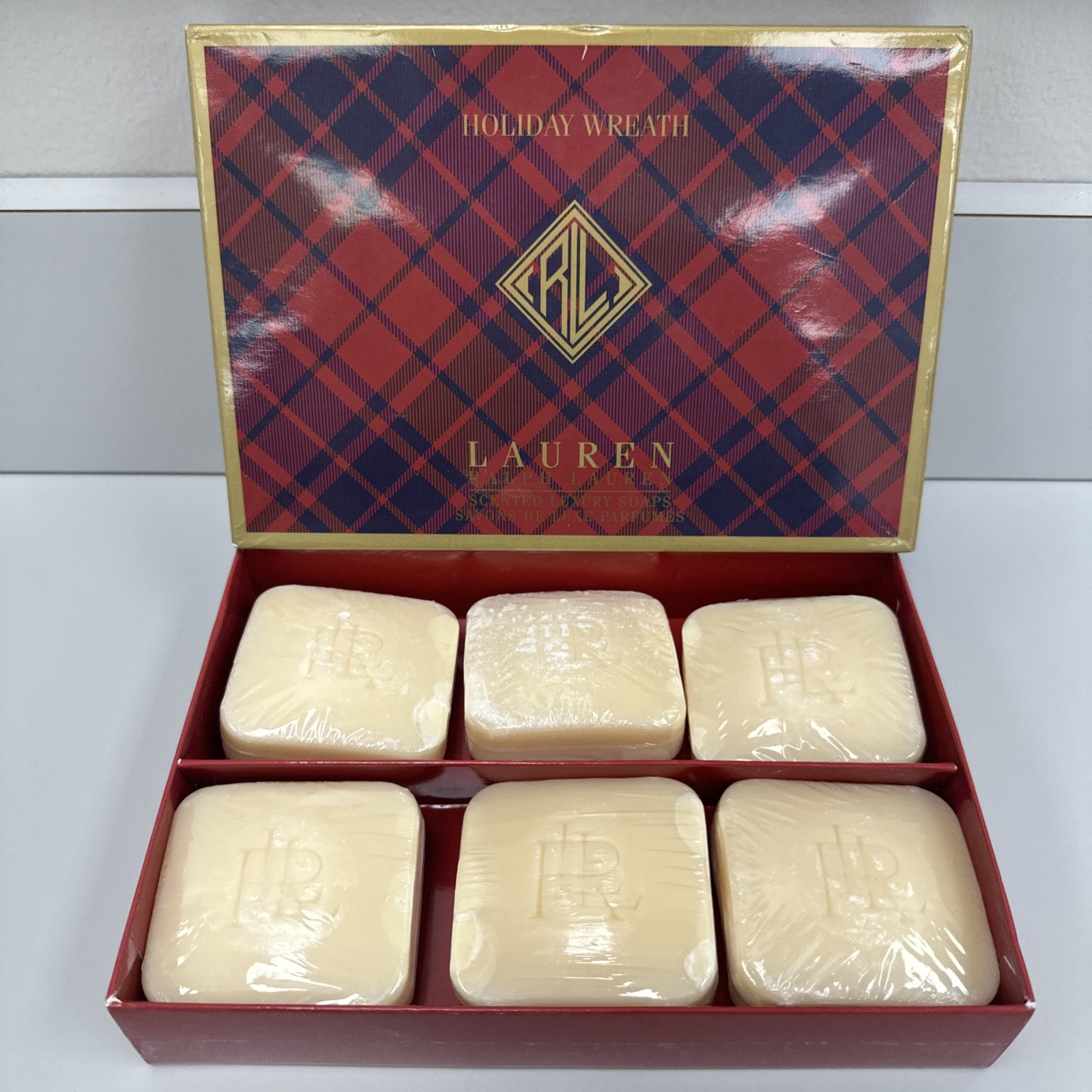 LAUREN RALPH LAUREN Holiday Wreath Gift Box Set 6 Scented Luxury Soaps 2.9oz