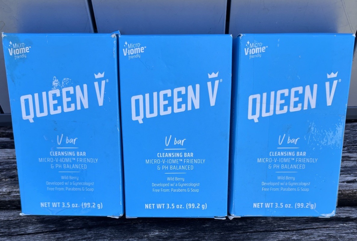 Queen V Cleansing Bar 3 Set V Bars WILD BERRY pH Balanced Soap 3.5oz Sealed NEW