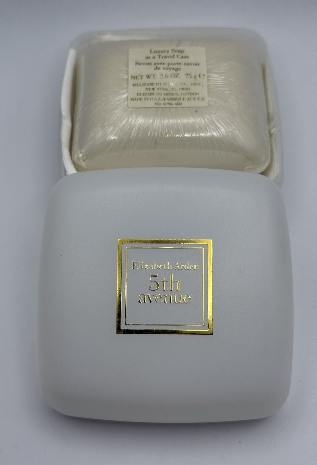 Elizabeth Arden 5th Avenue Luxury Soap In Travel Case – 2.6 Oz