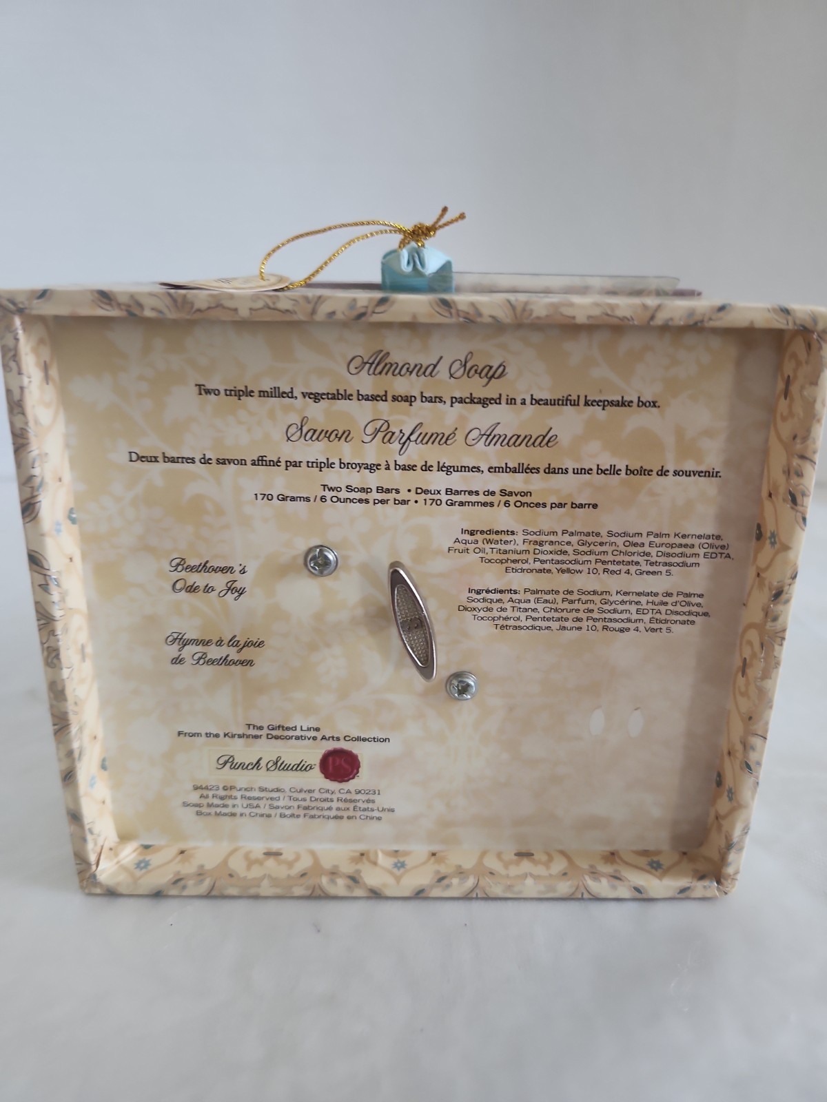Punch Studio Angel Music Box Almond & savon Soap Plays Beethoven’s Ode to Joy