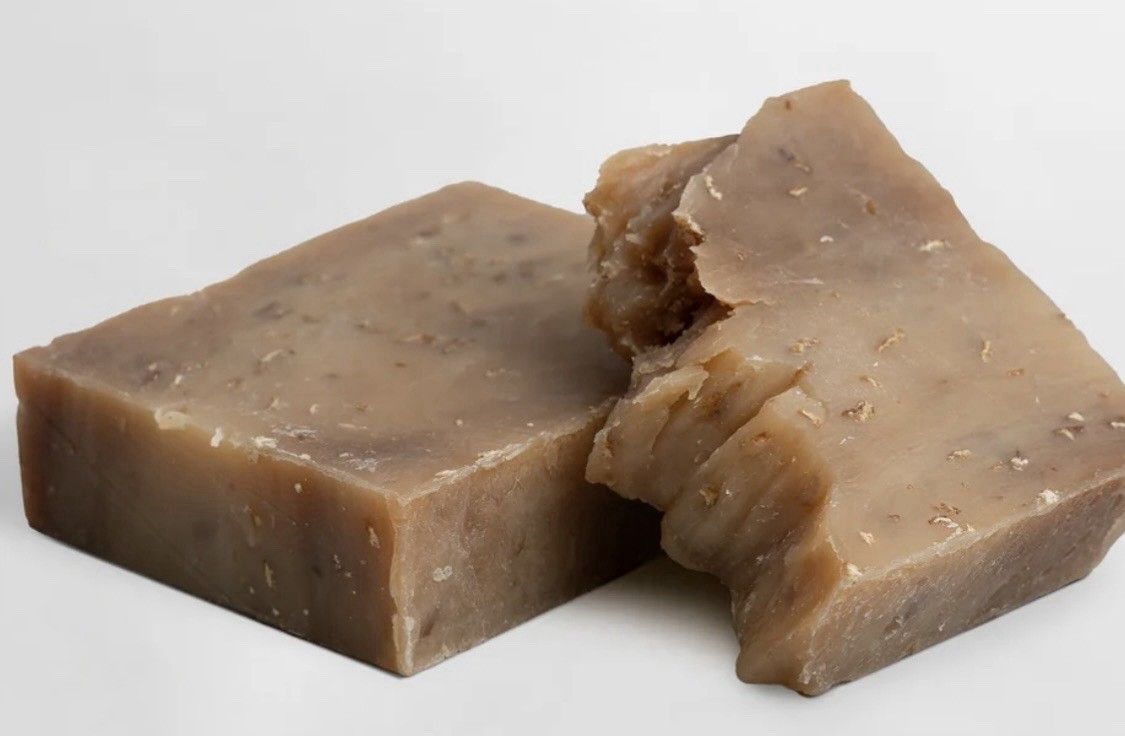 Justin’s Handcrafted Premium Oat Milk & Honey Body & Hand Bar Soap, 4 oz