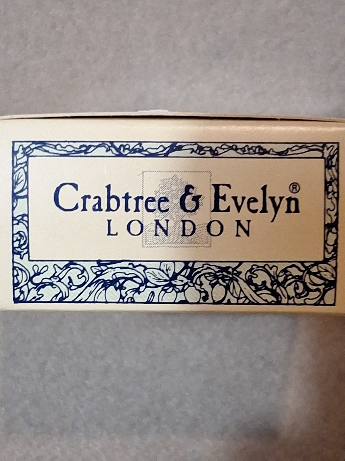 Vintage CRABTREE & EVELYN Sea Shell Soap With Jojoba Oil 25g / 0.9oz