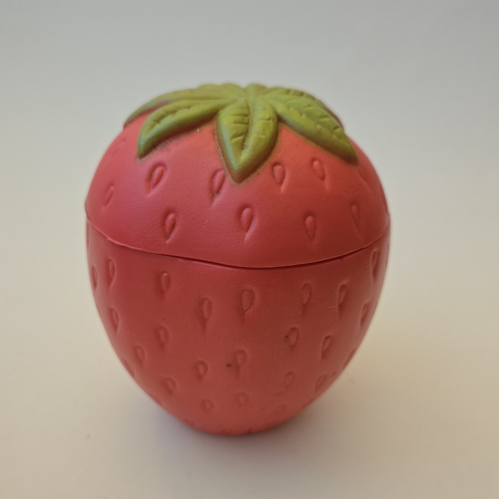 Vintage 1970’s Avon PICK-A-BERRY Strawberry Fragranced Soaps Container with Box