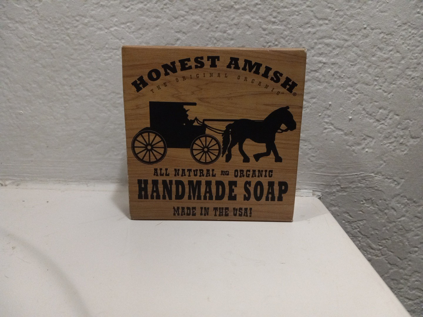 Natural and organic Soap Bar by Honest Amish – Lavender and Clove