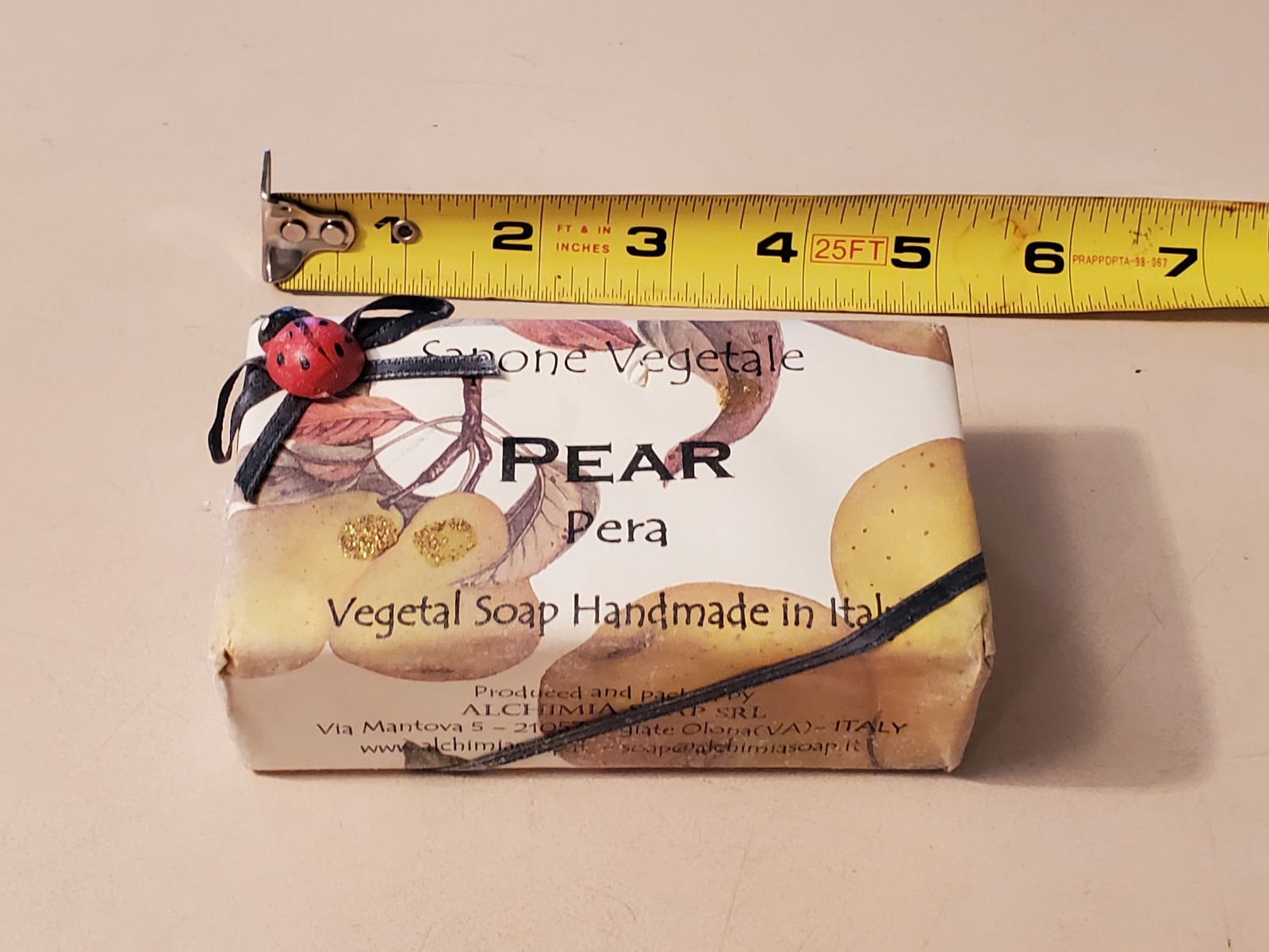 SAPONE VEGETALE Pear Soap. One bar 10.6oz Vegetal Soap handmade in Italy. Deluxe