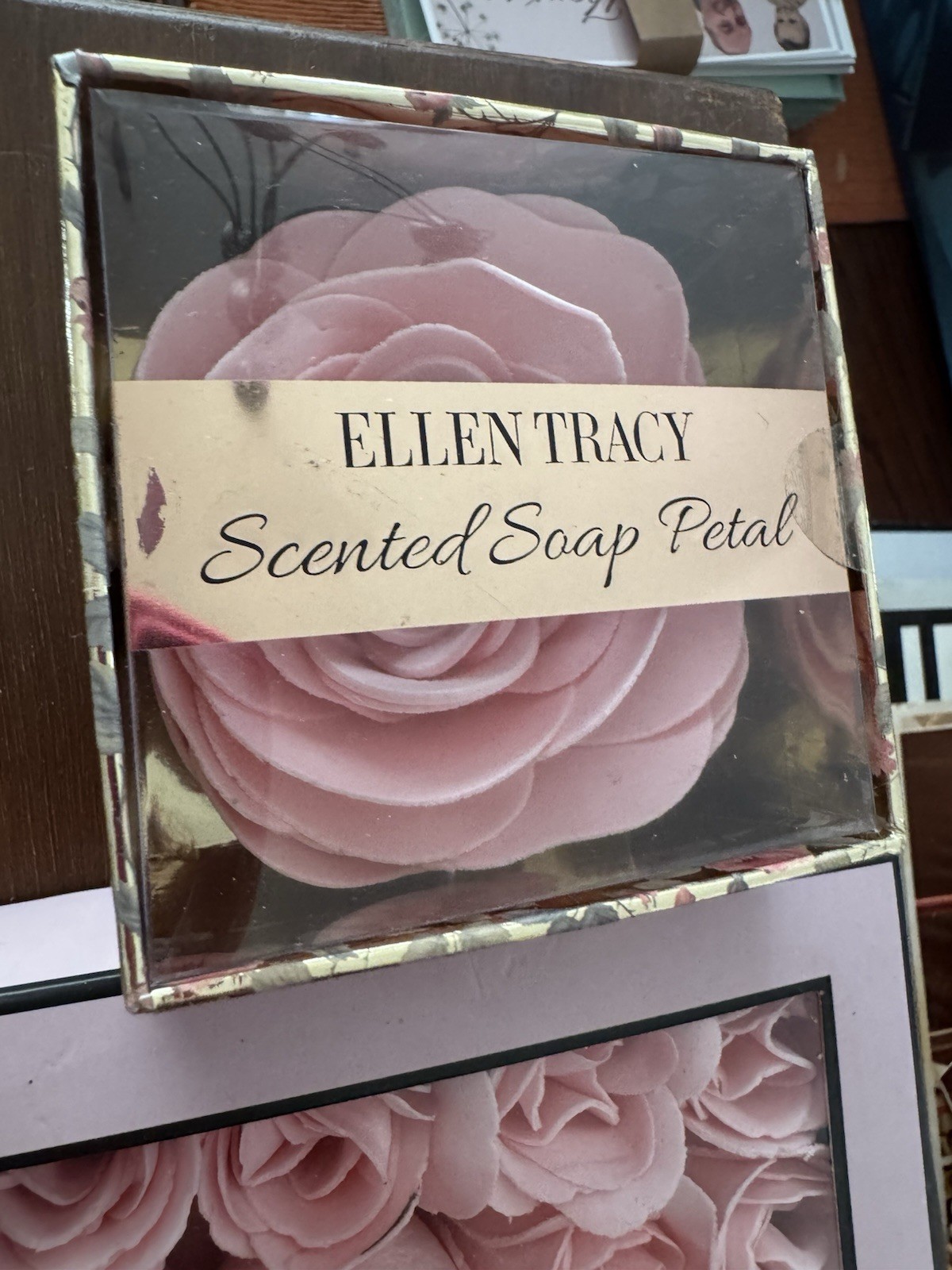 NEW Scented Soap Petals Indulgent Morgan & Grace Australia Ellen Tracy Gift Sets