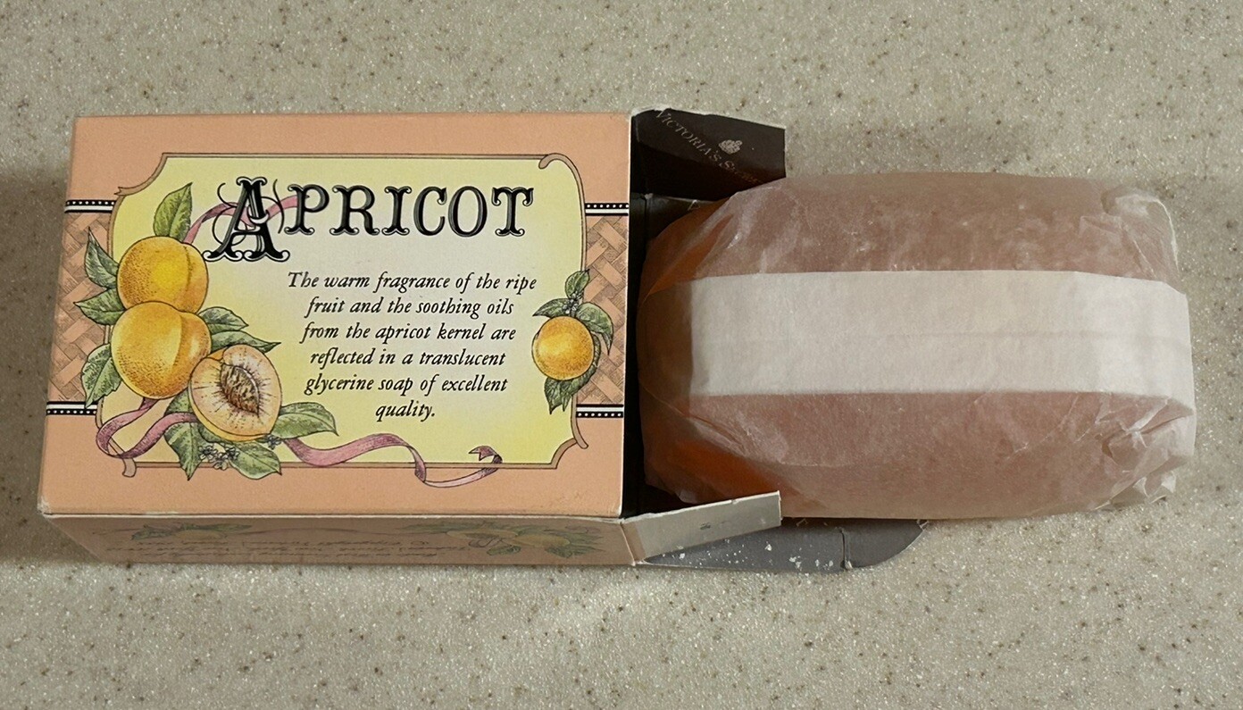 Victoria’s Secret Vintage 1988 Apricot Glycerin Soap Bar 4.4 oz NOS￼