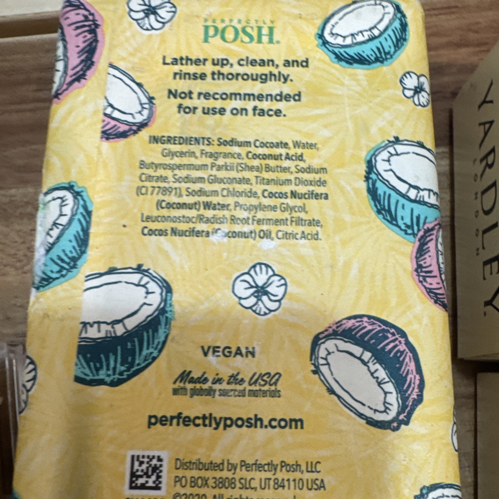 Beekman 1802 Lump Gold Shimmer Beauty Bar, Posh Coconuts Bar &3 Yardley Charcoal