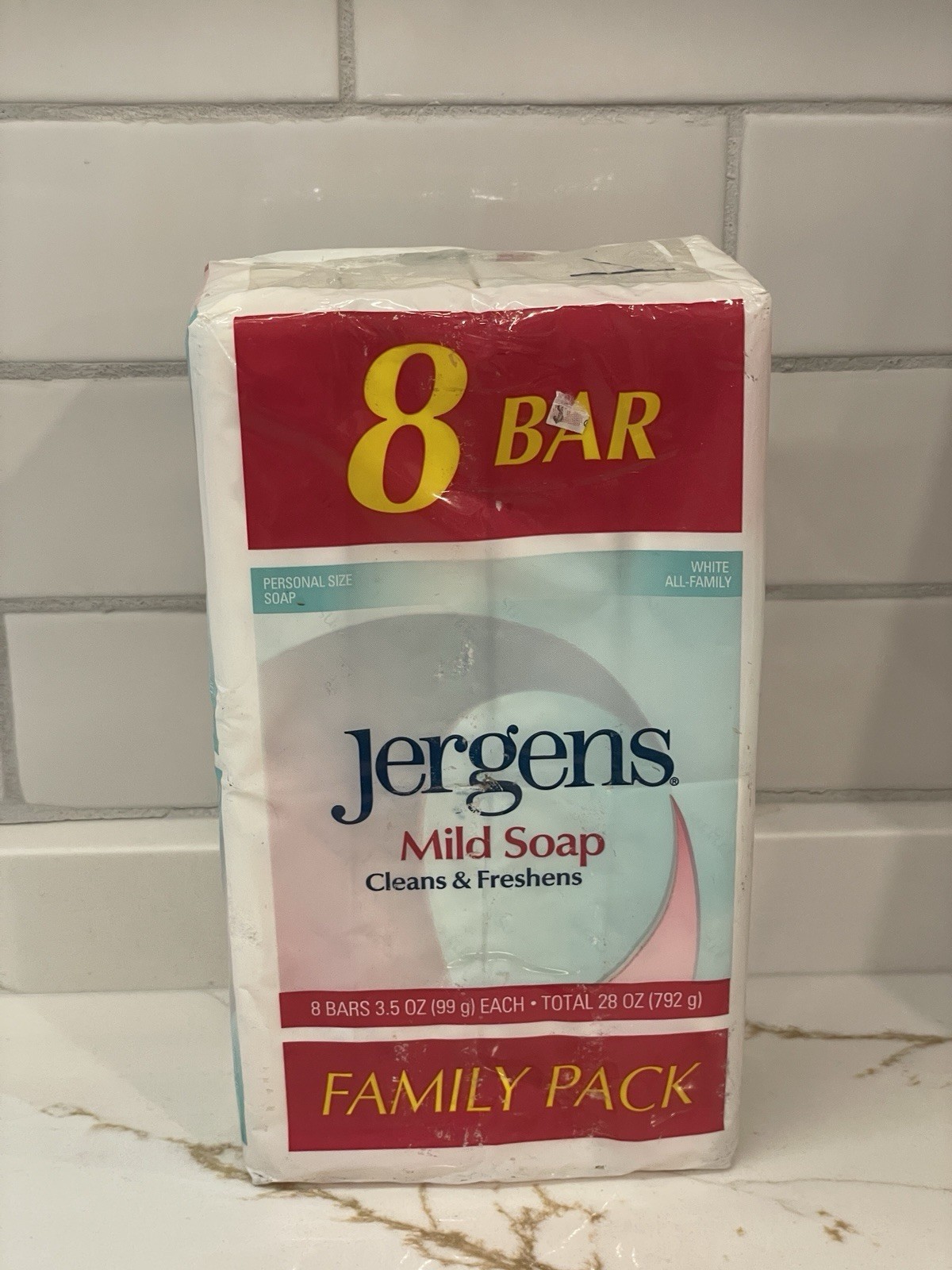 Jergens Mild Soap 3.5 oz x 8 Bars Family Pack Sealed New Cleans Freshens