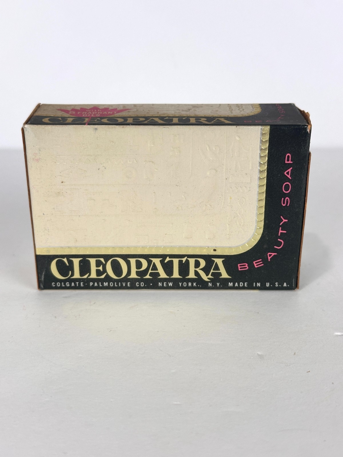 Colgate Palmolive Cleopatra Beauty Soap Bar 25 Cents with 5 Fragrant Oils