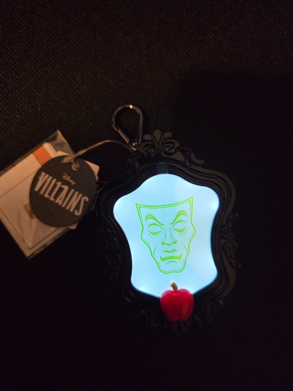 BATH AND BODY WORKS DISNEY VILLAINS EVIL QUEEN MIRROR POCKETBAC HOLDER NEW