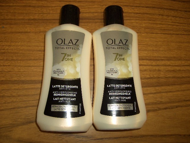 2-OLAY (OLAZ) Total Effects 7 in one Anti-Aging Facial Cleansing Milk 6.7 oz ea