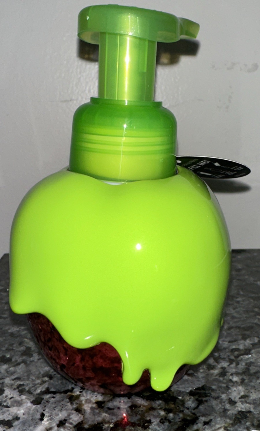 Bath & Body Works ~ Soap Dispenser ~ DISNEY VILLAINS ~ EVIL QUEEN ~ POISON APPLE