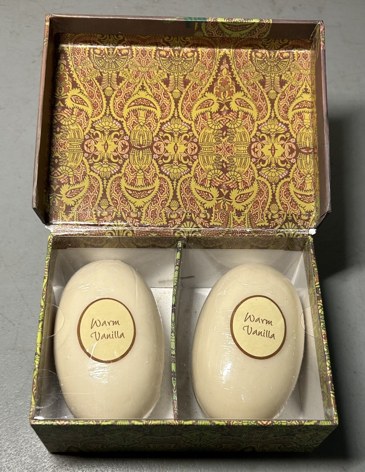 Totara Refresh warm, Vanilla, Fragrance, Premium Soap 2 Bars 5.75 OZ Per in Box