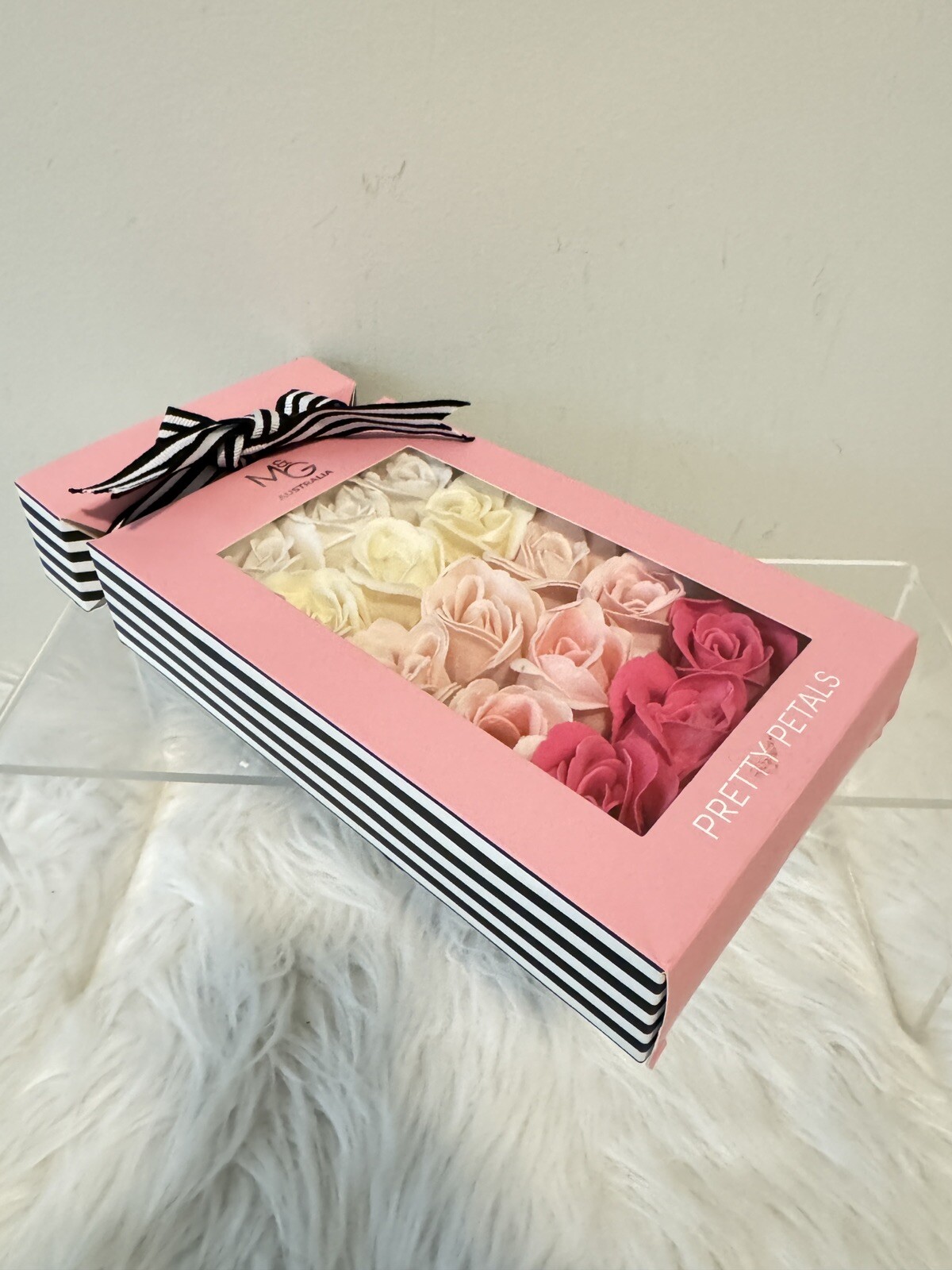 NEW Scented Soap Petals by Morgan & Grace Ausralia Roses Bath Luxury