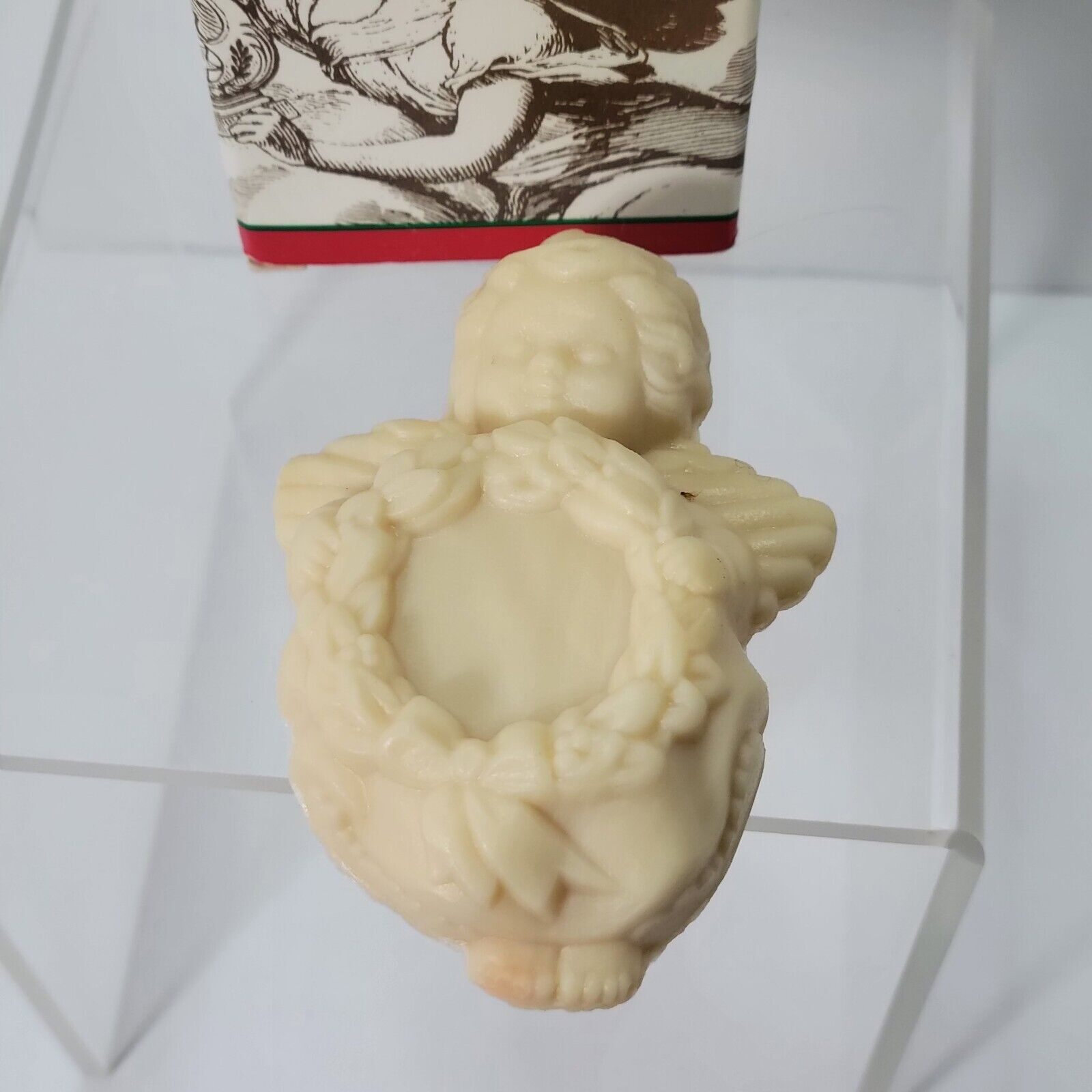 Vintage Avon Vanilla Soft Musk Angel Soap NOS New in Box Decor Decorative