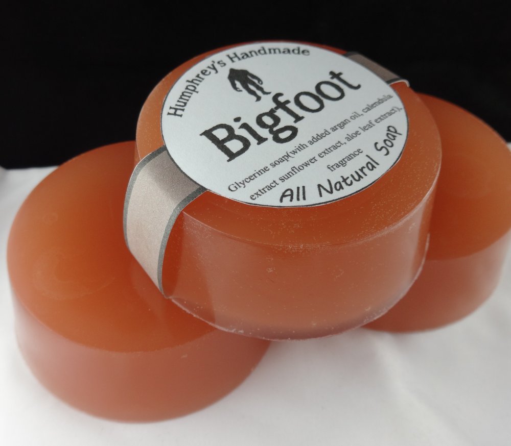 BIGFOOT Men’s Glycerin Soap Oakmoss Sandalwood Cedarwood, Beard Puck Shave Bar