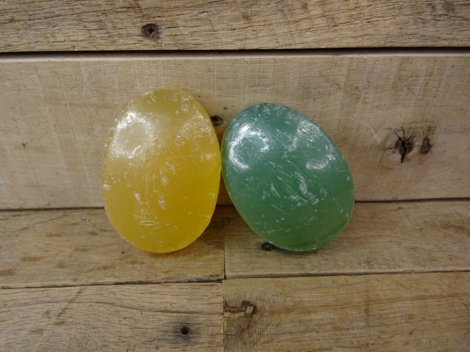 Bath & Body Works Gentle Glycerin Soap Bar 4 oz Mango Mandarin & Juniper Breeze