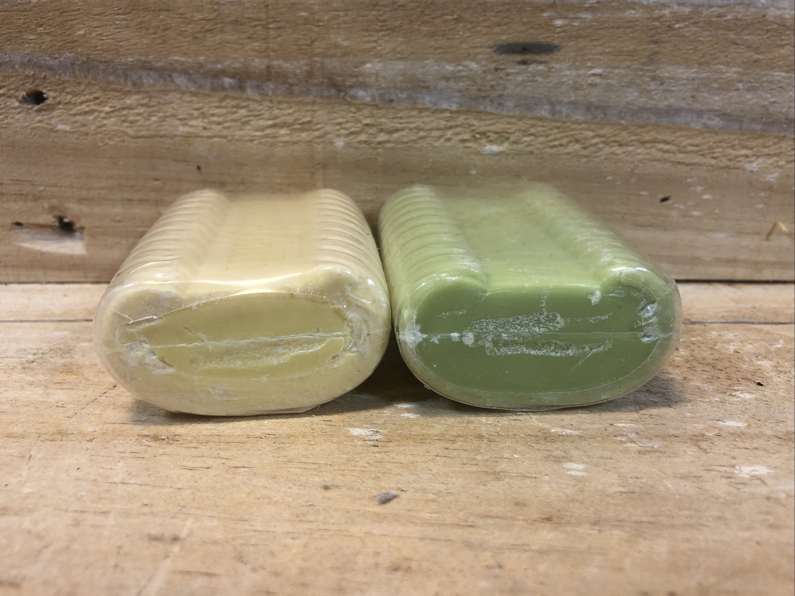 Vitabath Bars Of Soap, 1 Green, 1 Yellow 4oz Each