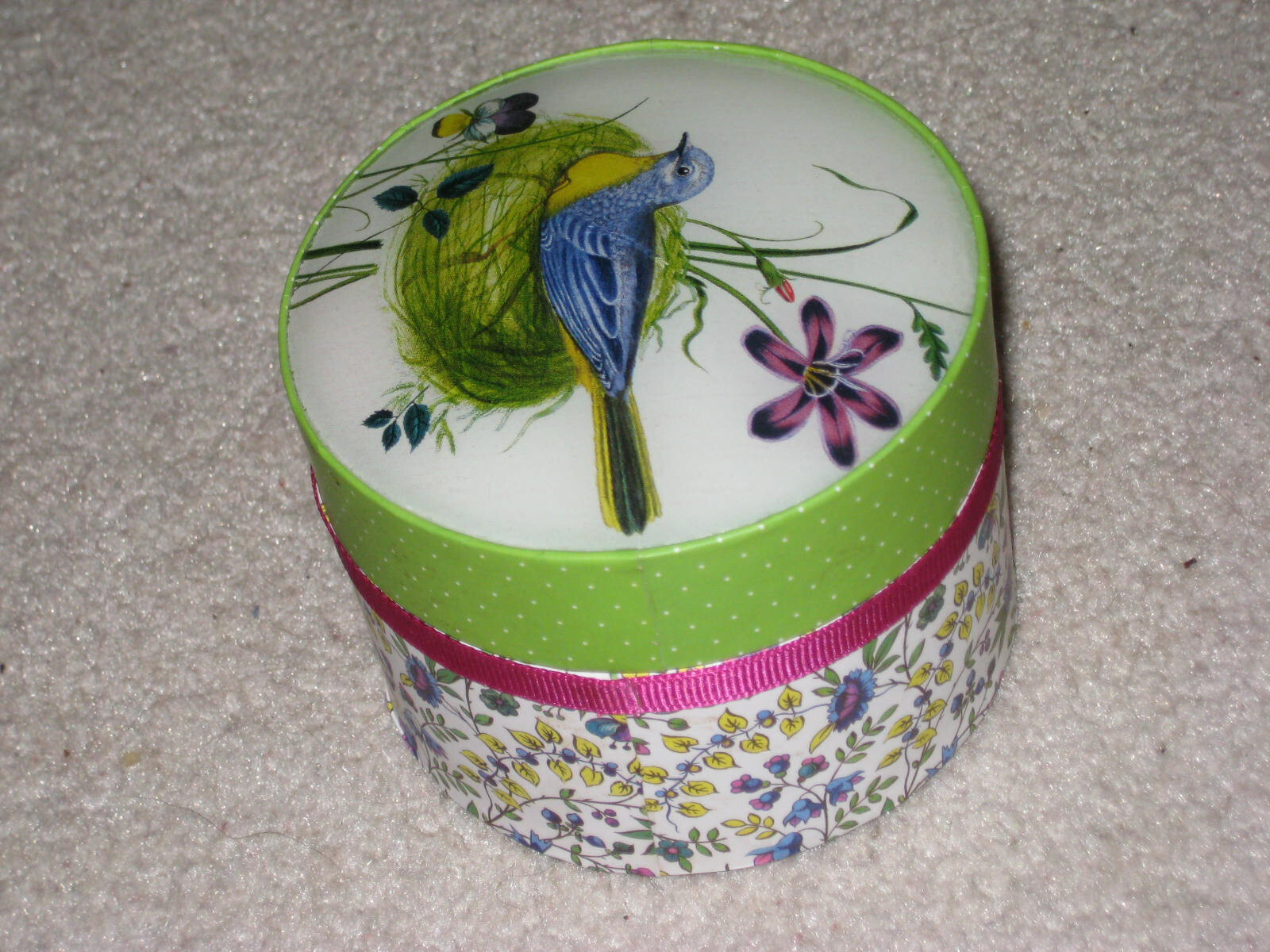 Vintage Fringe Studio Scented 5 oz Bar in Glass Topped Trinket Box Soap USA Made