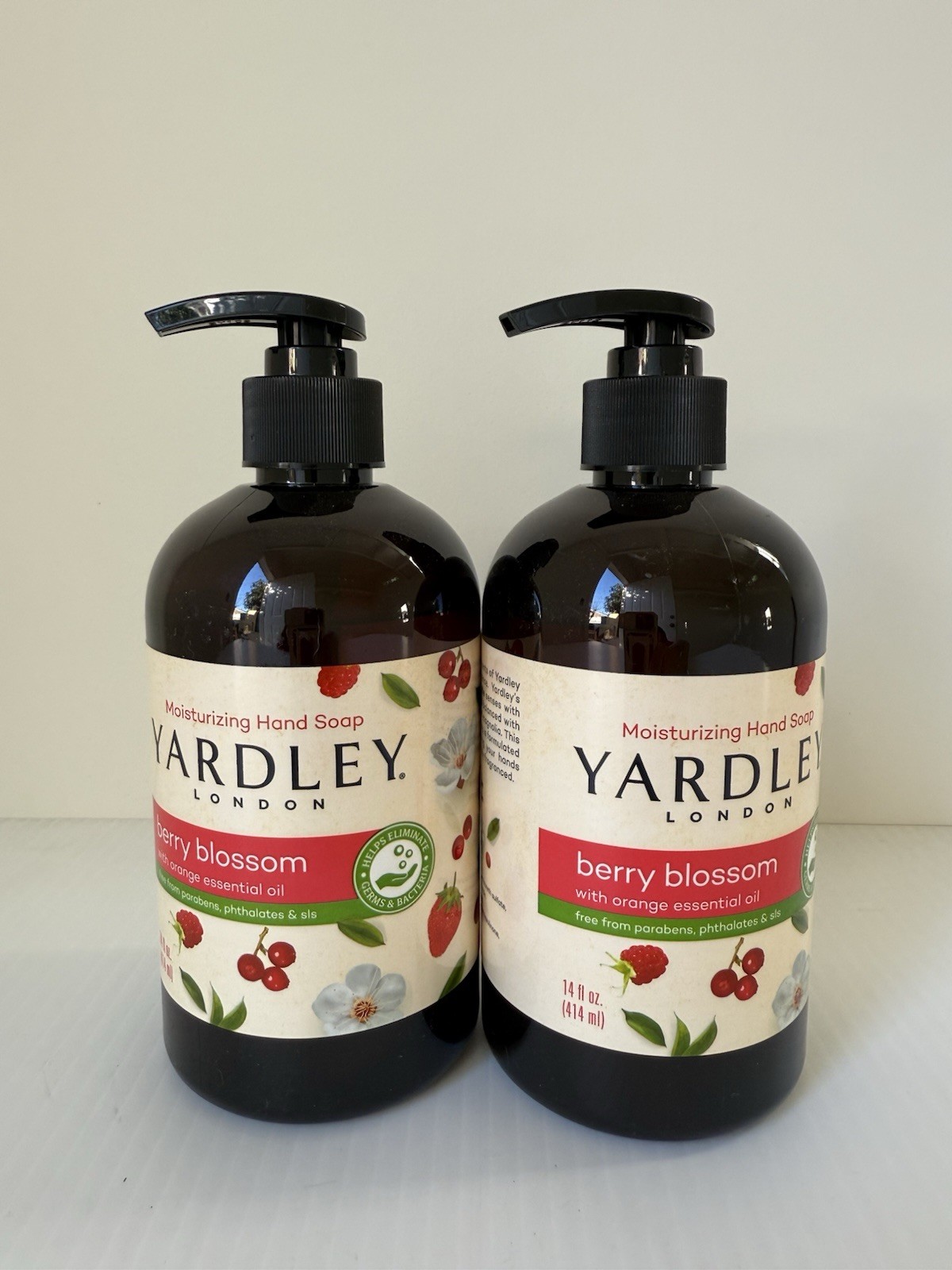 Lot of 2 Yardley Berry Blossom Moisturizing Liquid Hand Soap 14 Fl Oz Each