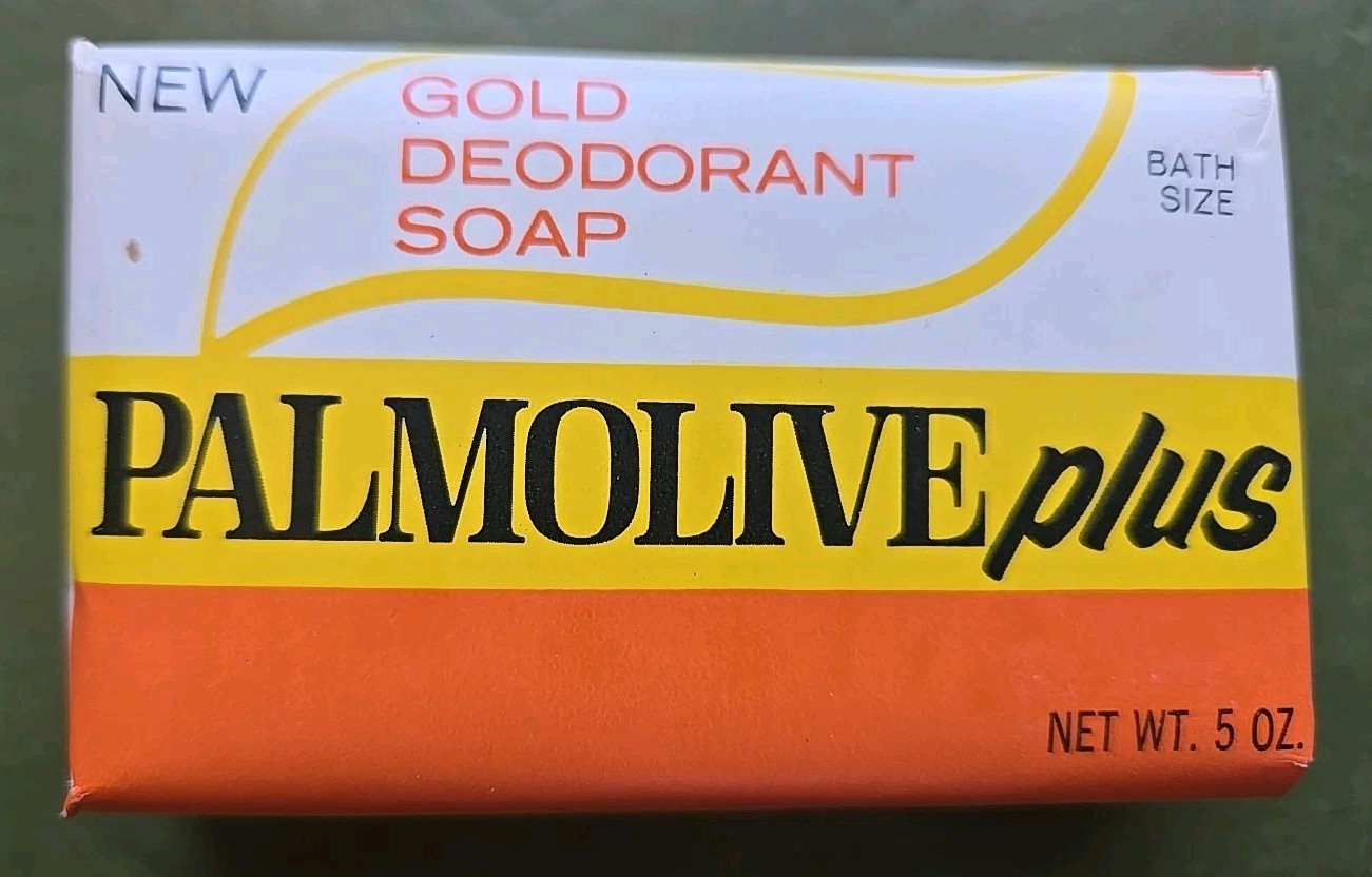 VTG Palmolive Plus Gold Deodorant & Pink Soap 5 Oz Bath Size Lot of 4