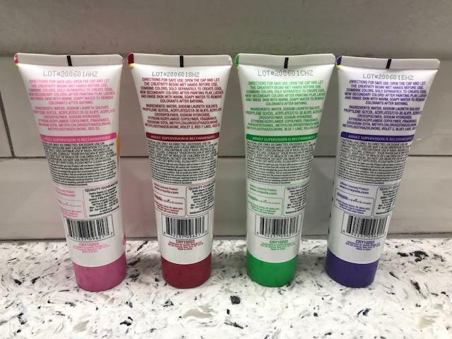 4 pc Crayola Bathtub finger paint soap tube green, purple, red. pink