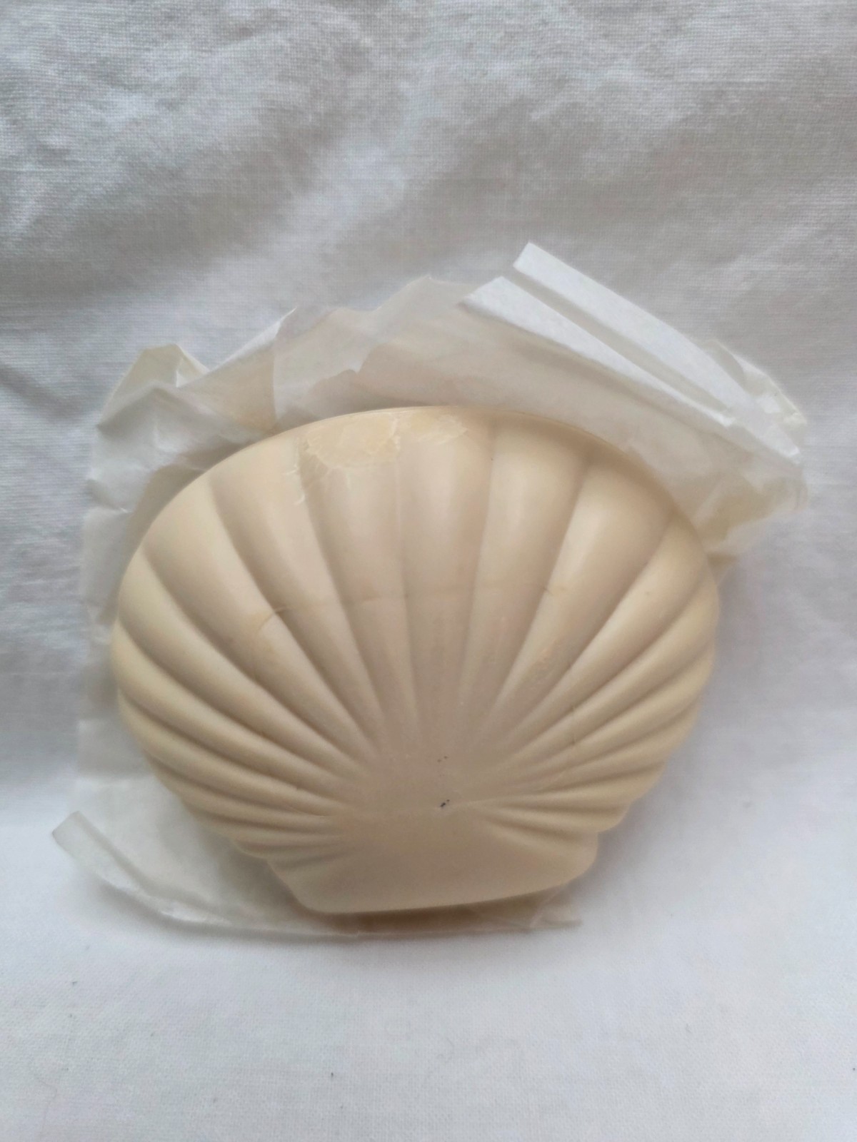 Vintage 1978 Crabtree & Evelyn Sea Shell Soap with Jojoba Oil 85 g / 3 oz