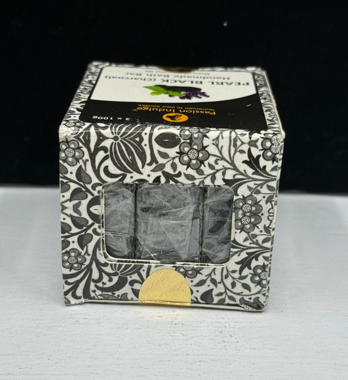 Passion Indulge Pearl Black Handmade Bath Bar Pack of 3*100g NIB
