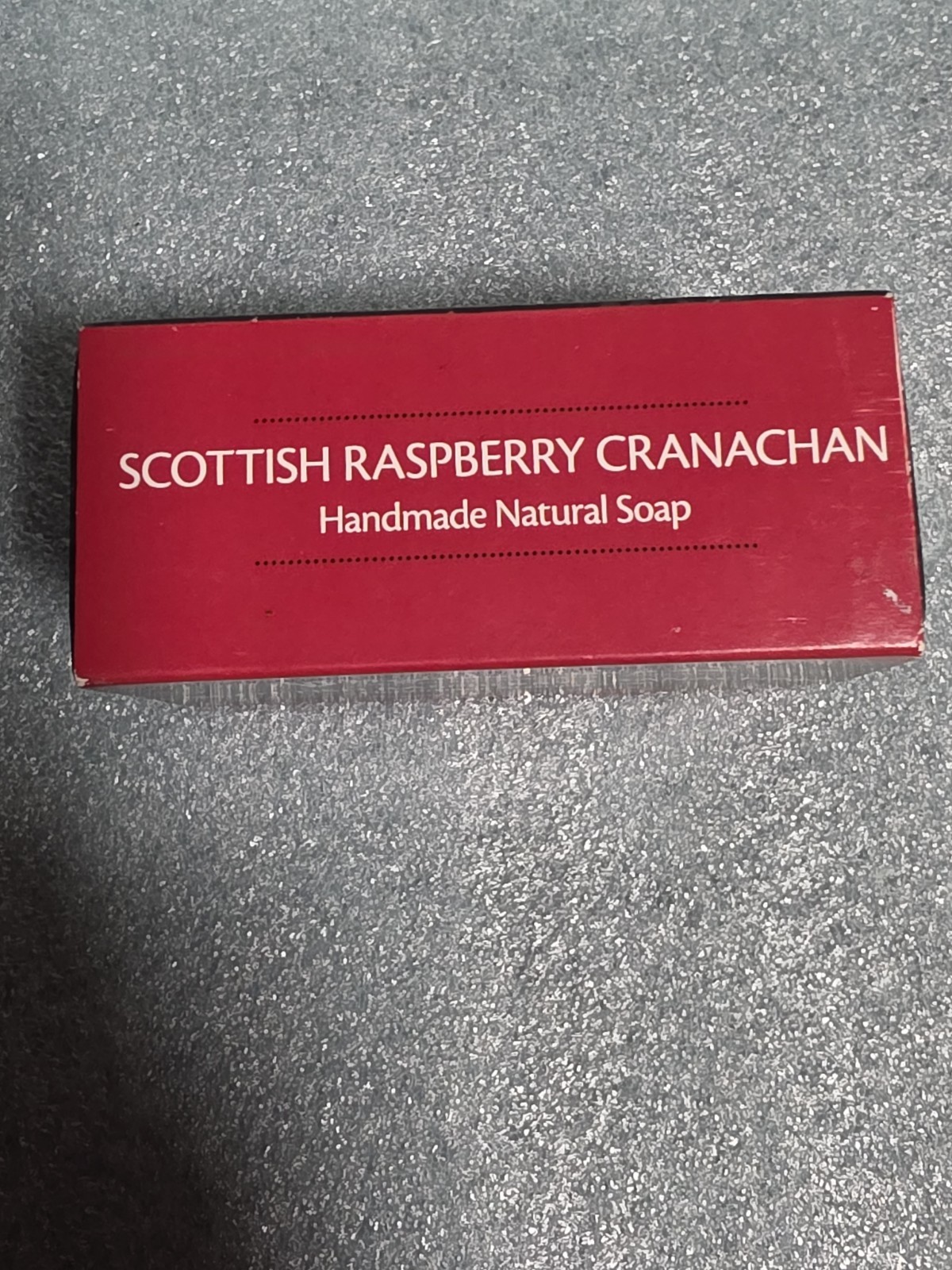 SCOTTISH RASPBERRY CRANACHAN HAND MADE NATURAL SOAP 190G.