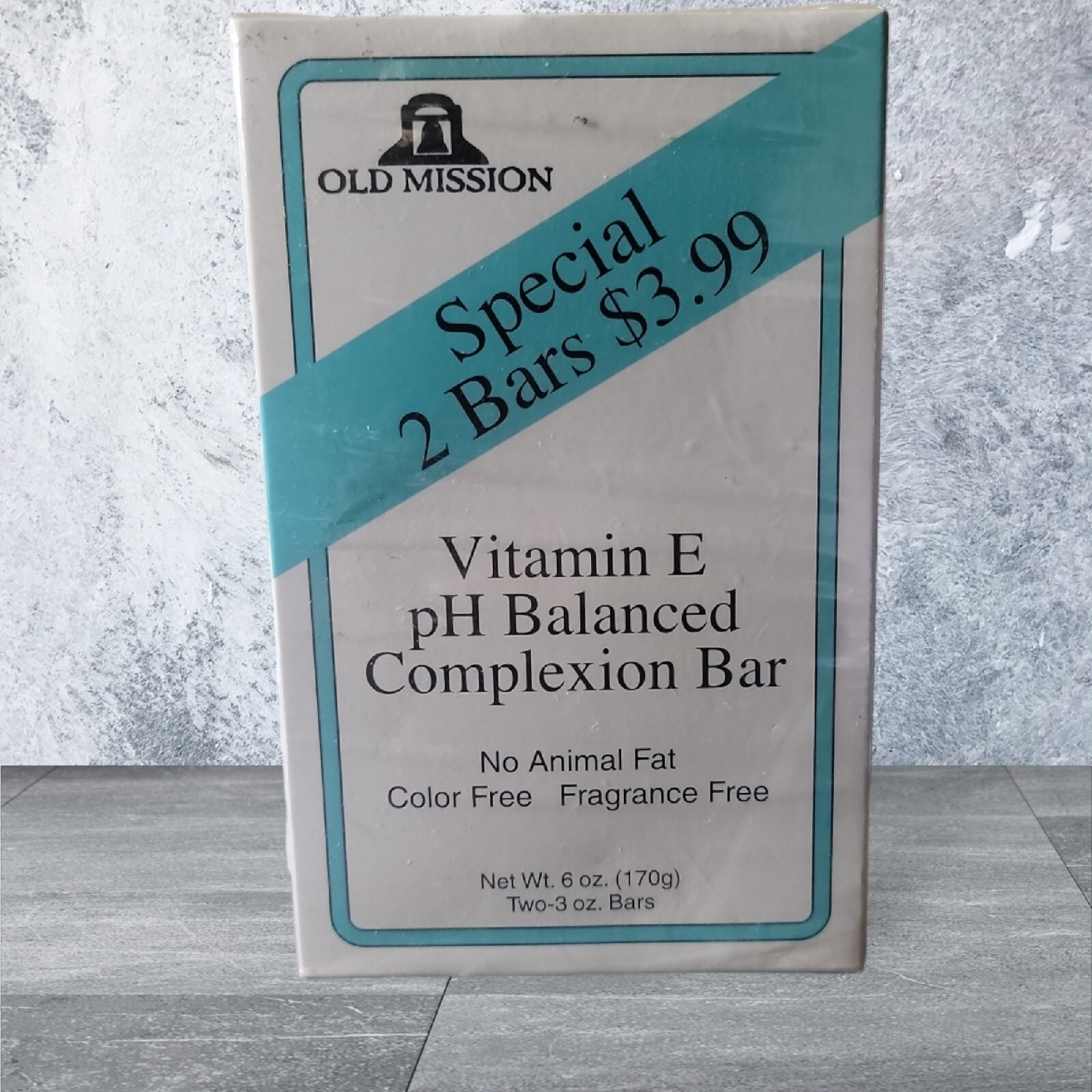 Vintage Health and beauty Vit. E,Ph balanced Old Mission Soap CO Bar of soap 2