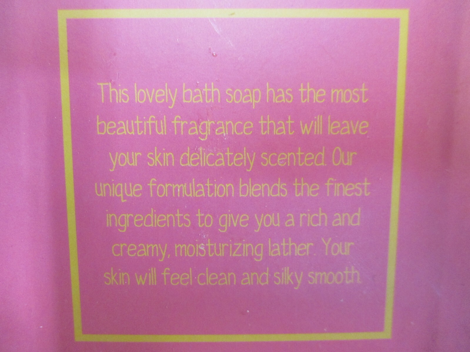 Wildflower Luxurious Soap Bar New in Open Box 722030779106