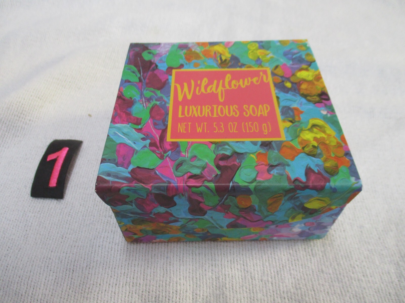 Wildflower Luxurious Soap Bar New in Open Box 722030779106