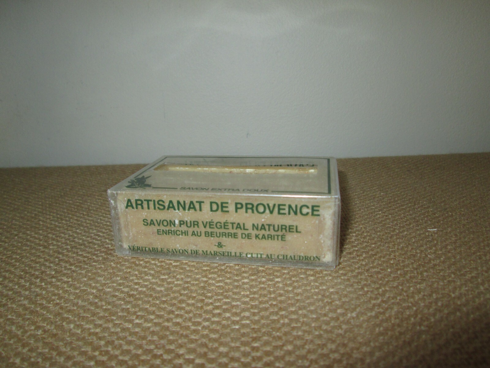 ARTISANAT DE PROVENCE Savon Pur Vegetal Wheat Grass Soap ~ 125 Gram Bar