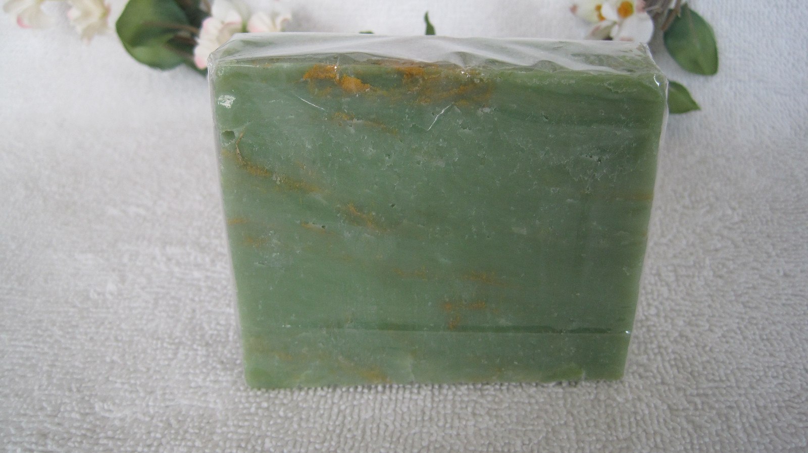 +++ HANDMADE NATURAL VEGAN SOAP BAR,”GREEN CLOVER FIELDS” 4+oz