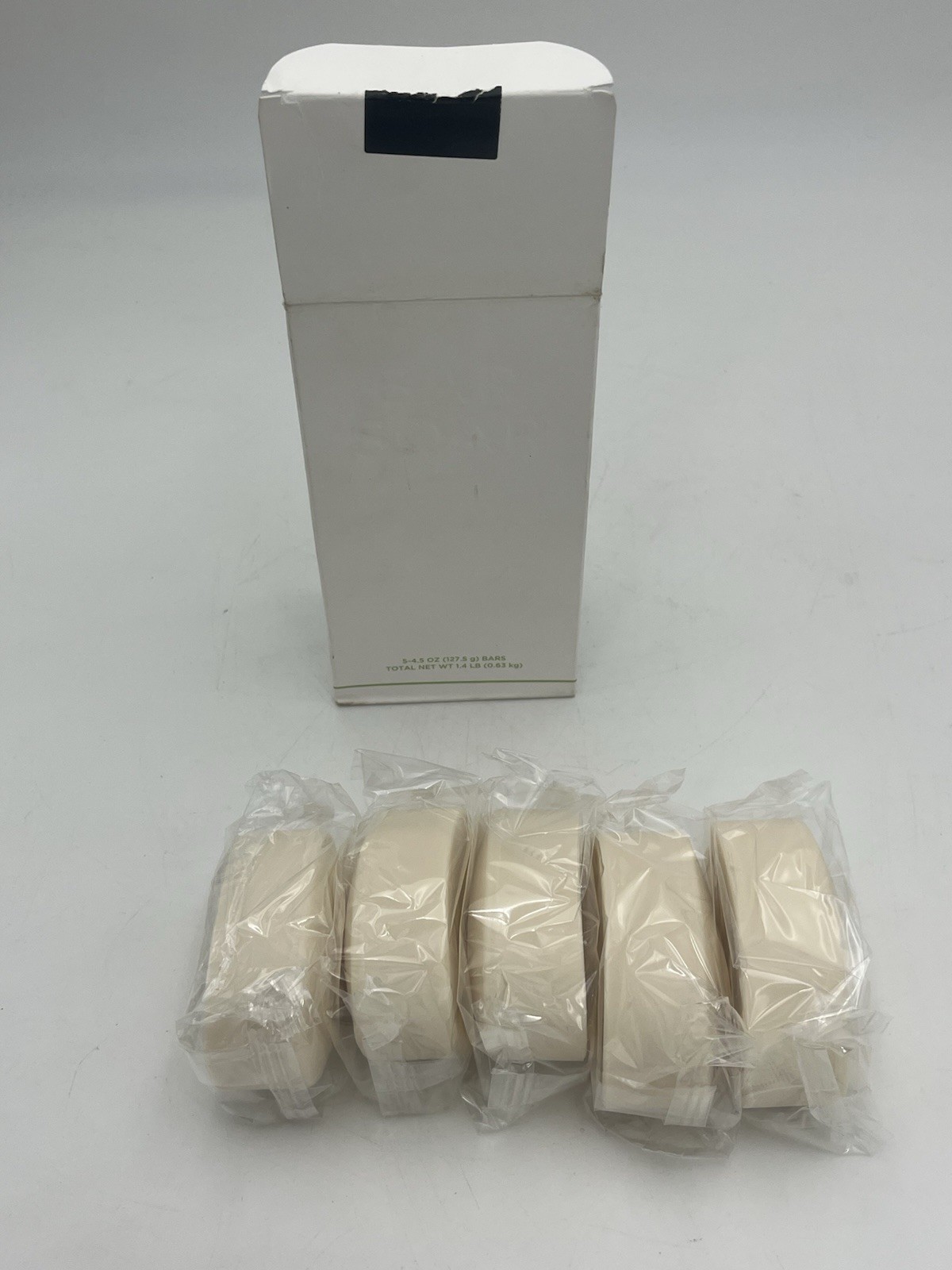 Kirkland Signature Bar Soap with Shea Butter, 4.5 Ounce (5 Count). NEW