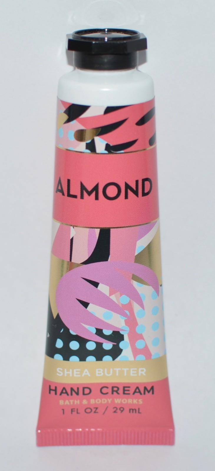 1 NEW BATH & BODY WORKS ALMOND HAND CREAM LOTION SHEA BUTTER 1OZ TRAVEL SIZE