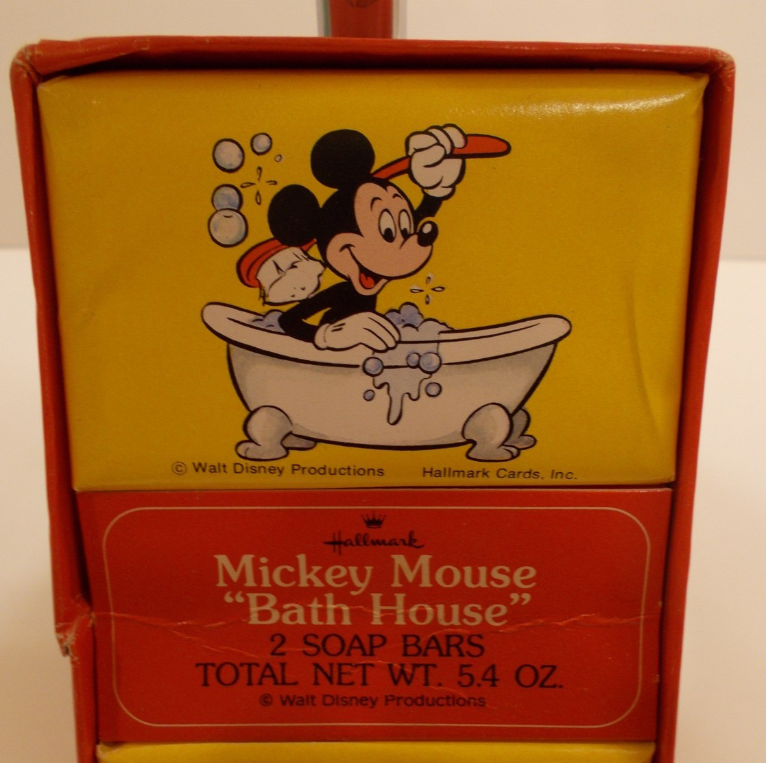 Disney Mickey Mouse “Bath House” 2 Soap Bars Bubble Gum Scent NEW