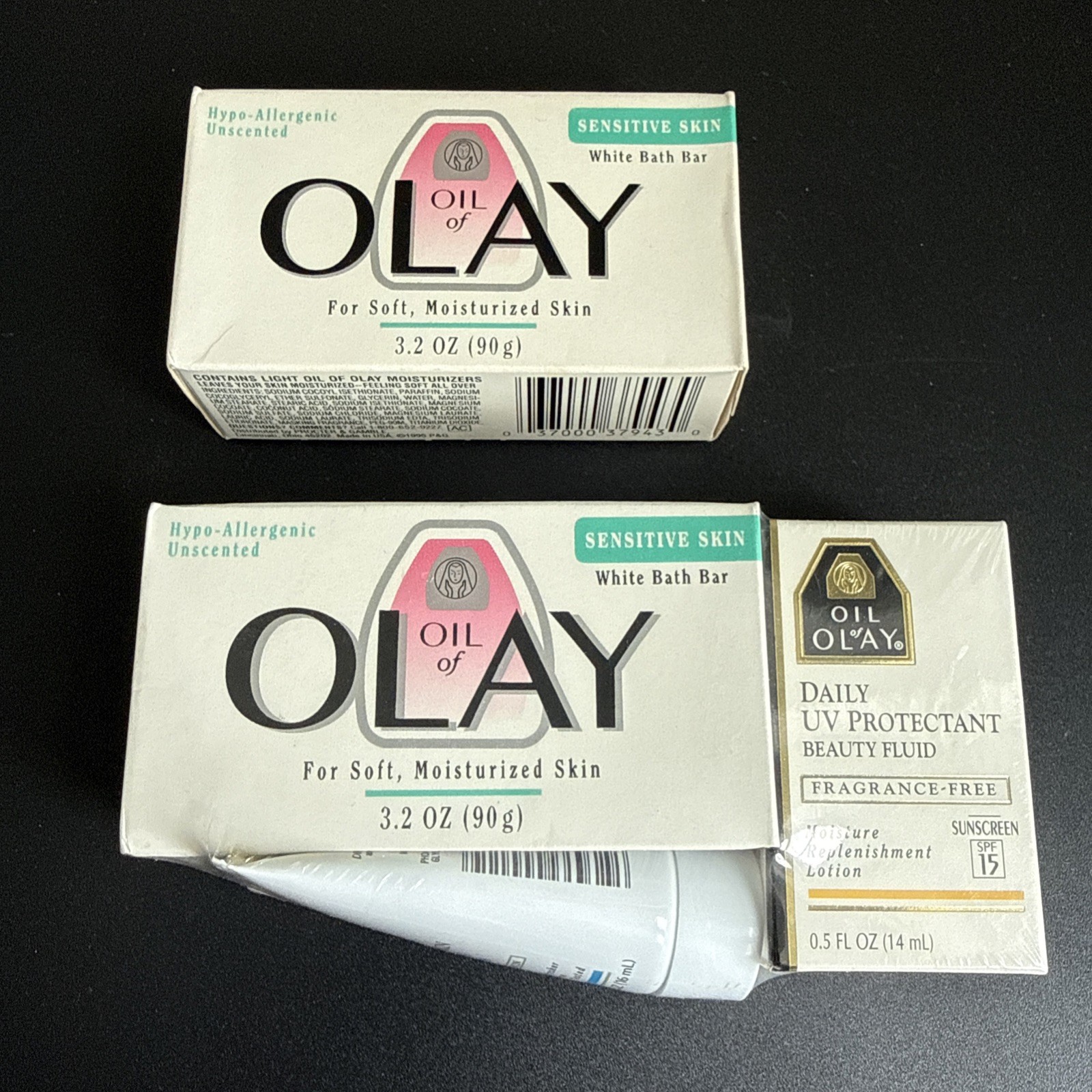 Vintage 1995 new sealed lot Of 2 Oil Of Olay Soap Bath Bar Sensitive Skin 3.2 oz