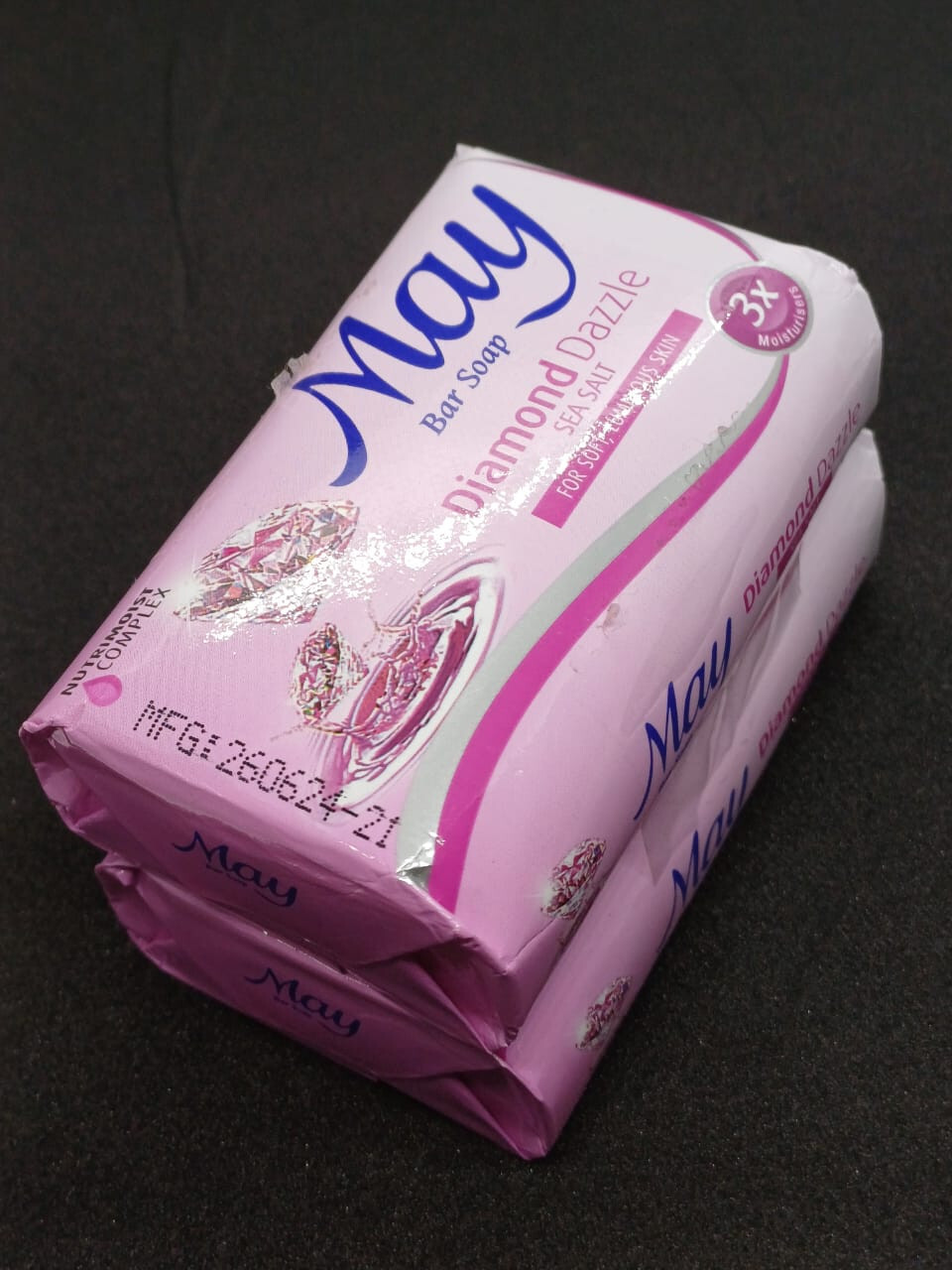 BODY BAR SOAP MAY BRAND – DIAMOND DAZZLE & MILK LUXURY 75GM X 4