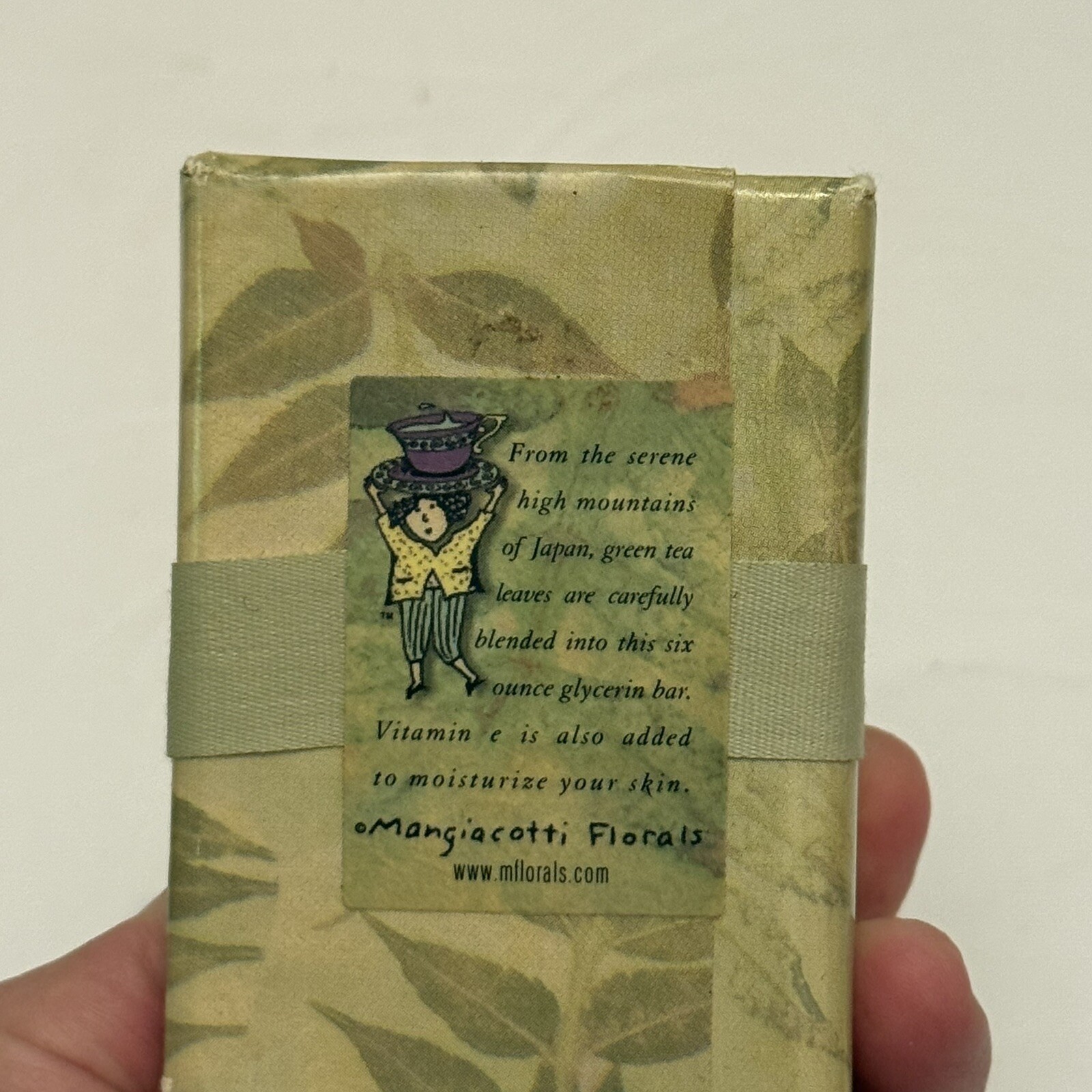 Mangiocatti Florals Green Tea Glycerin with Vitamin E Soap Bar 6 oz Bar